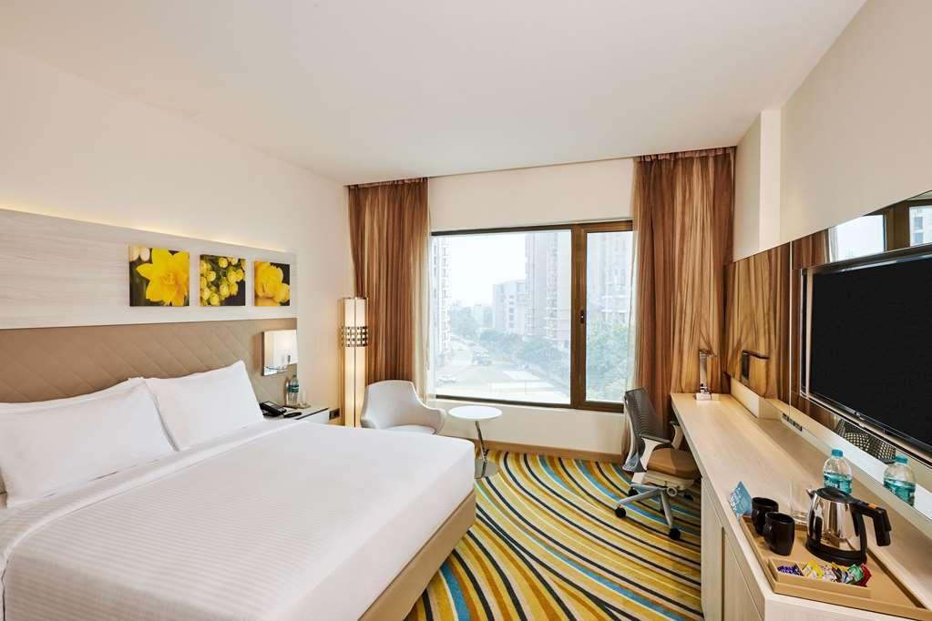 Hilton Garden Inn Lucknow Habitación foto