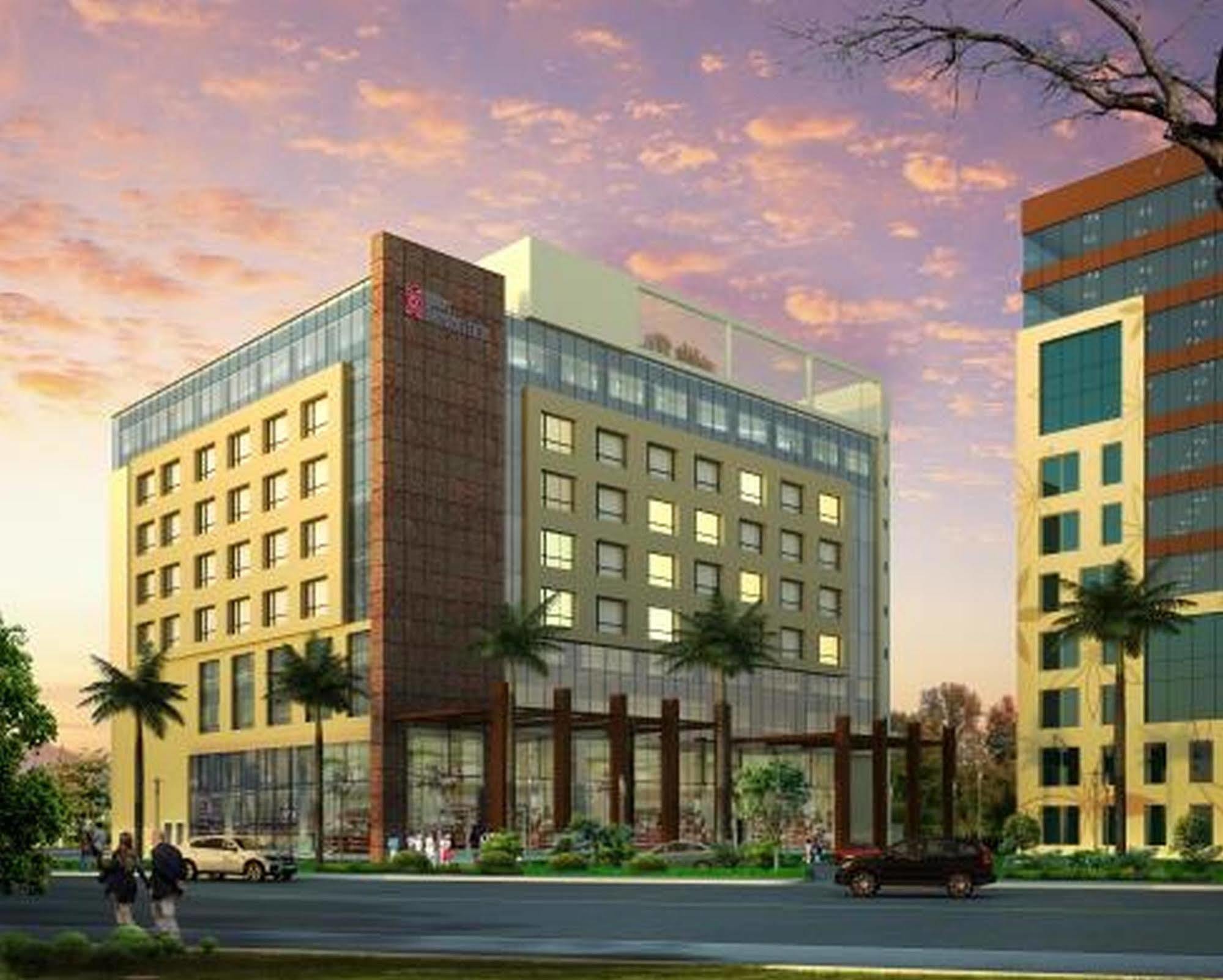 Hilton Garden Inn Lucknow Exterior foto